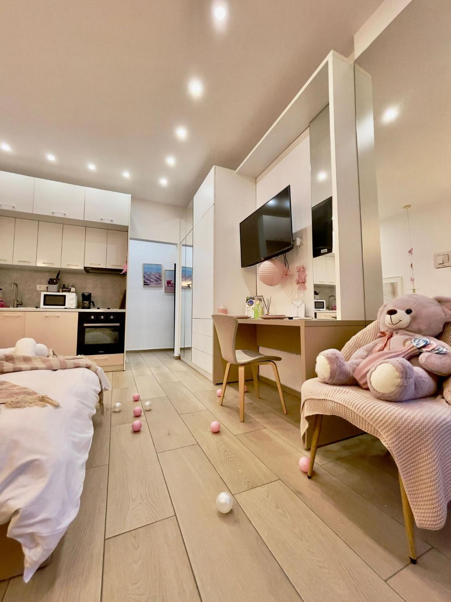 Candy Residence Park Bukares Bagian luar foto
